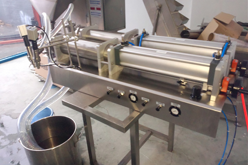 Semi Automatic Double Heads Pneumatic Cream Thinner Filler Equipment