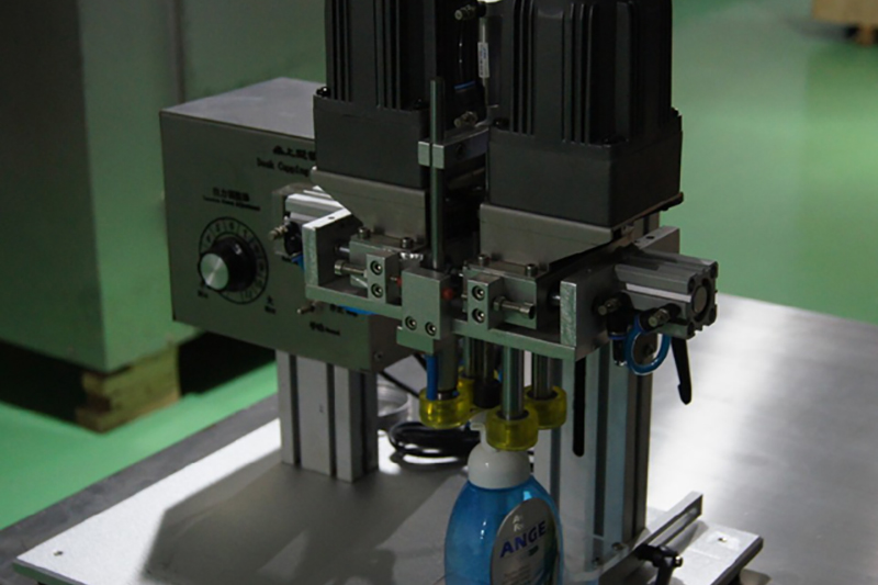 Benchtop Screw Capper Equipment For Pump Spray Bottle